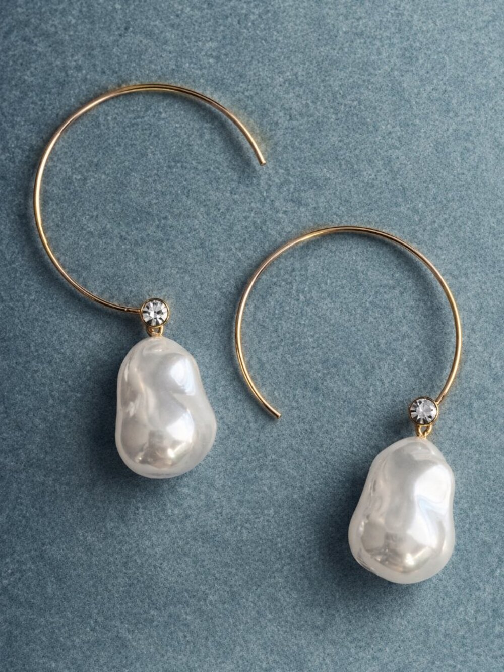 NEW Anthropologie Oversized Baroque Pearl Hoop Earrings